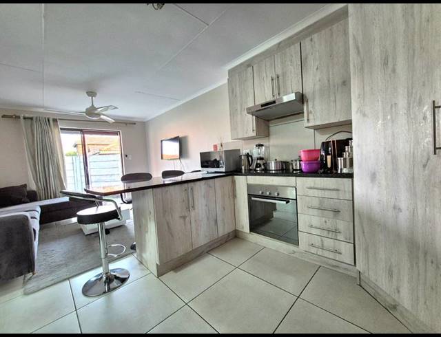 2 BEDROOM APARTMENT FOR SALE IN NGWENYA RIVER ESTATE